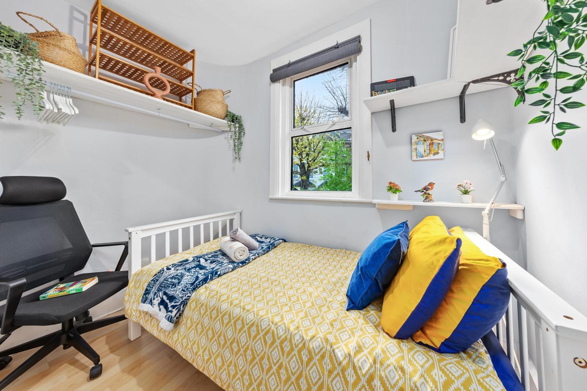 Artist's Bright Hampstead Heath Village 2 Bed Апартаменты
